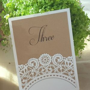 Kraft & doily table number